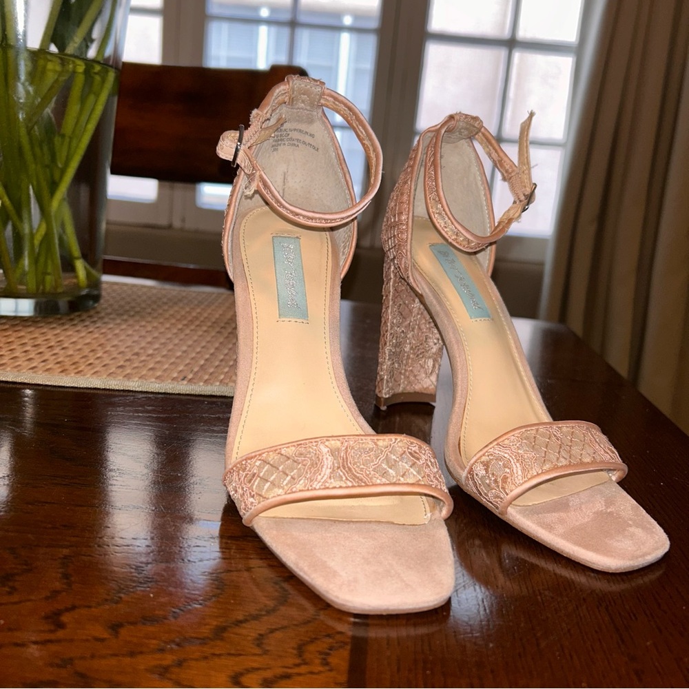 Betsey Johnson baby pink lace heels, adorable!